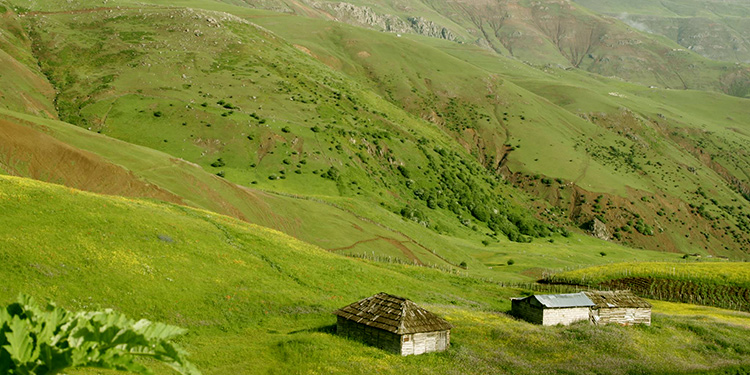 Iran Trekking Tour ( North west part) (6) Iran Trekking Tour ( North west part) (7)